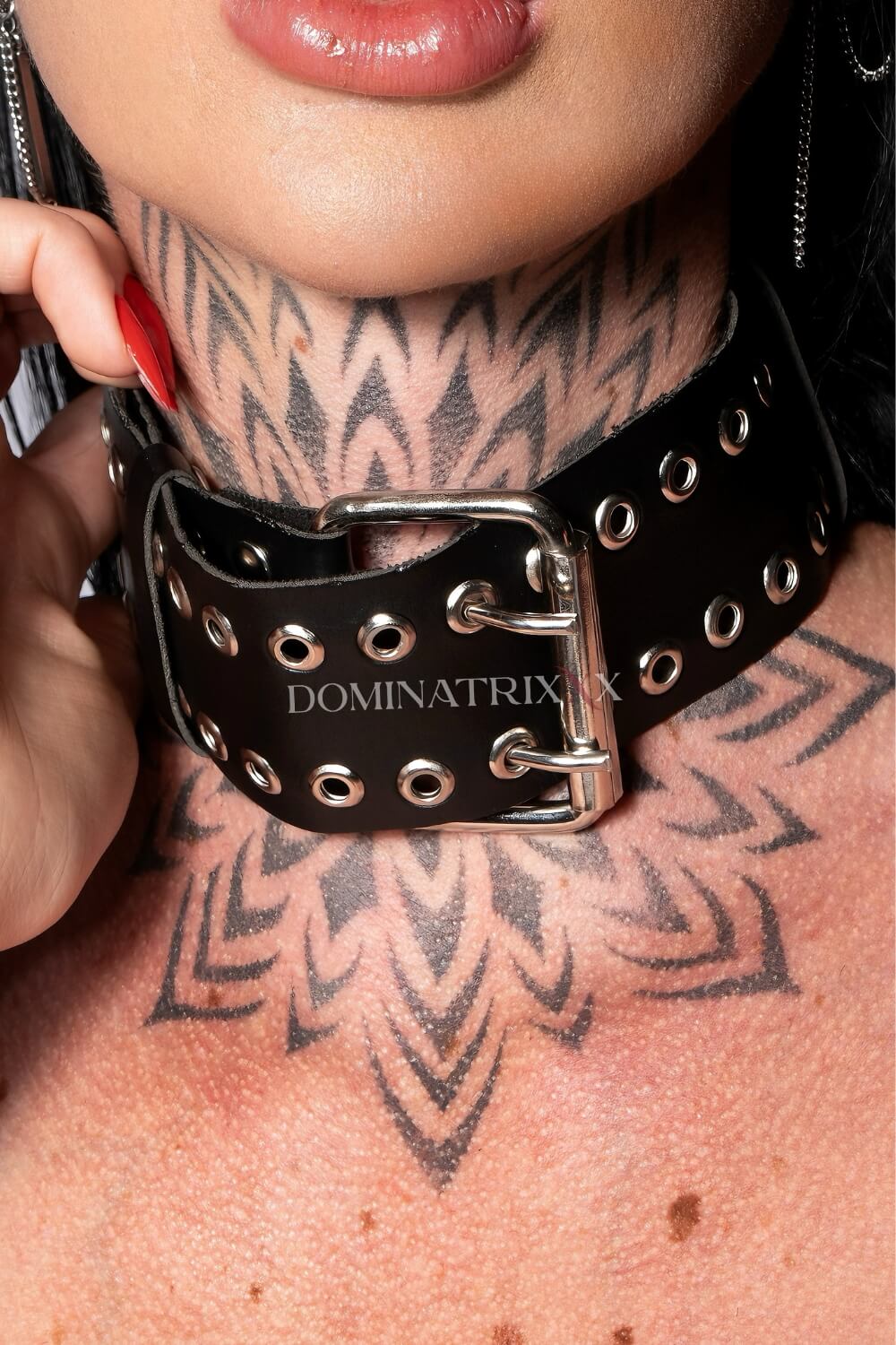 Choker Ilhós Iron Empress Dominatrix